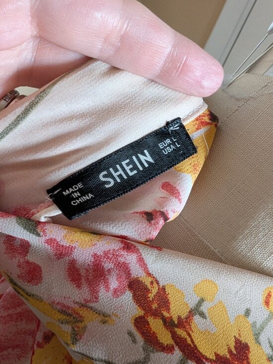 Shein Floral Blouse - Picture 4 of 4